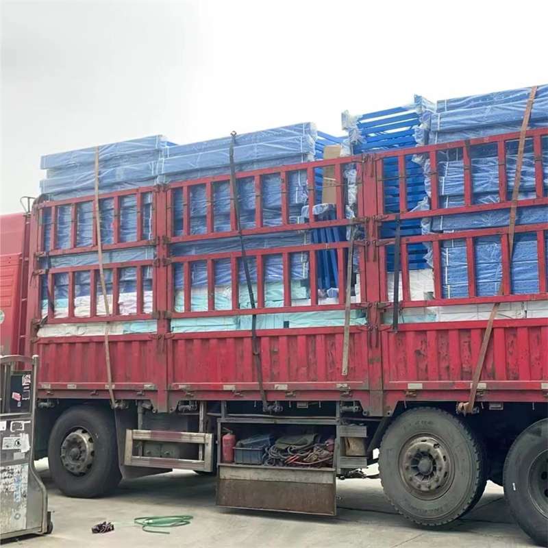 南关区吉隆县：物流专线的高效货运之旅